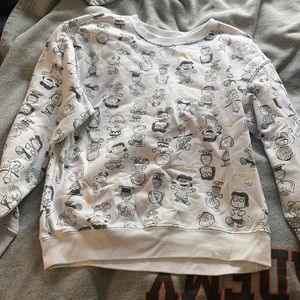 Peanuts crew neck